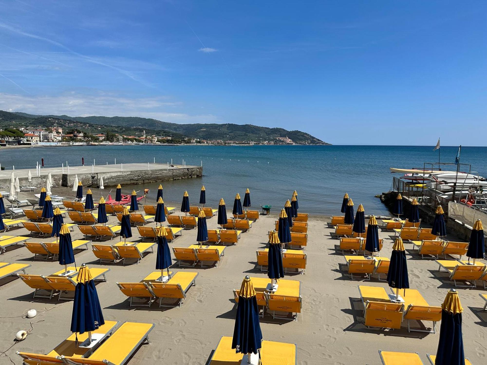 Hotel Golfo E Palme 디아노마리나 외부 사진